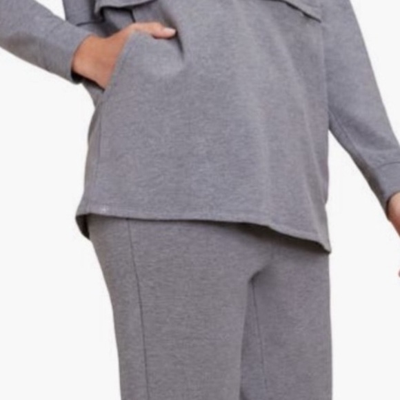 Barefoot dreams heather gray anorak luxe lounge sweatshirt - Picture 7 of 7